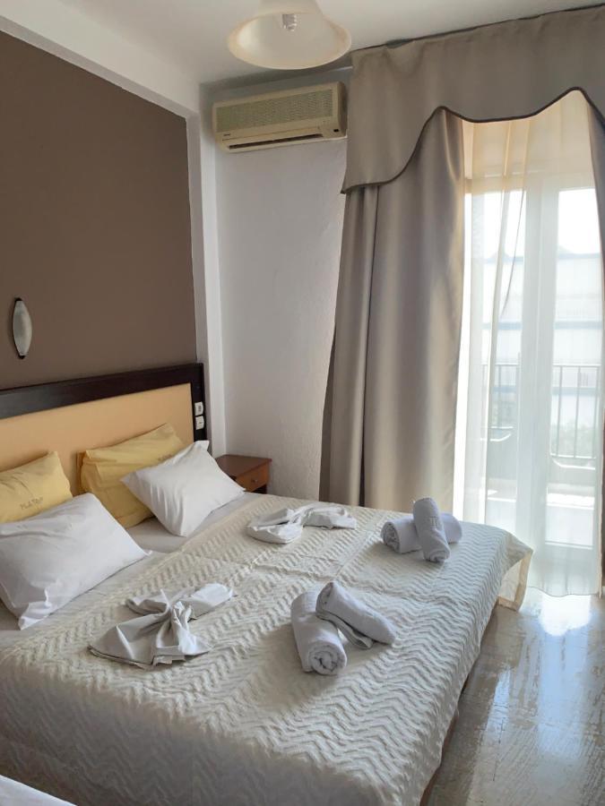 Platon Hotel เนปอรอย ภายนอก รูปภาพ