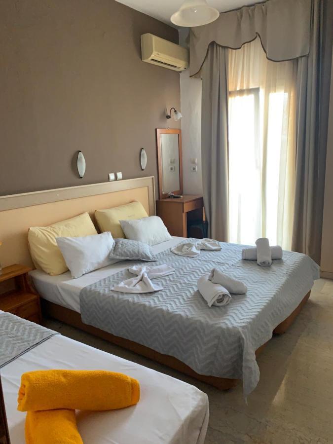 Platon Hotel เนปอรอย ภายนอก รูปภาพ