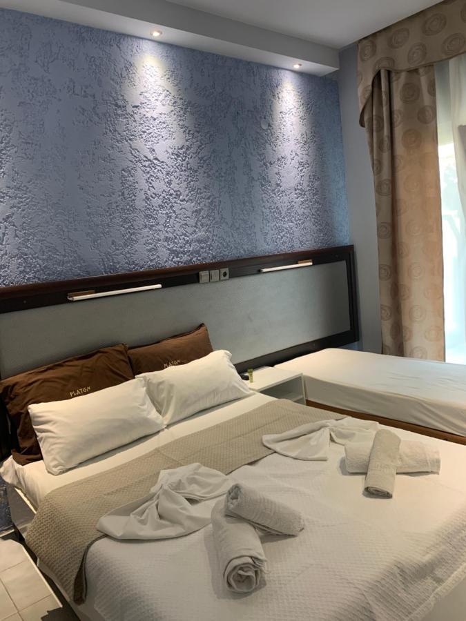 Platon Hotel เนปอรอย ภายนอก รูปภาพ