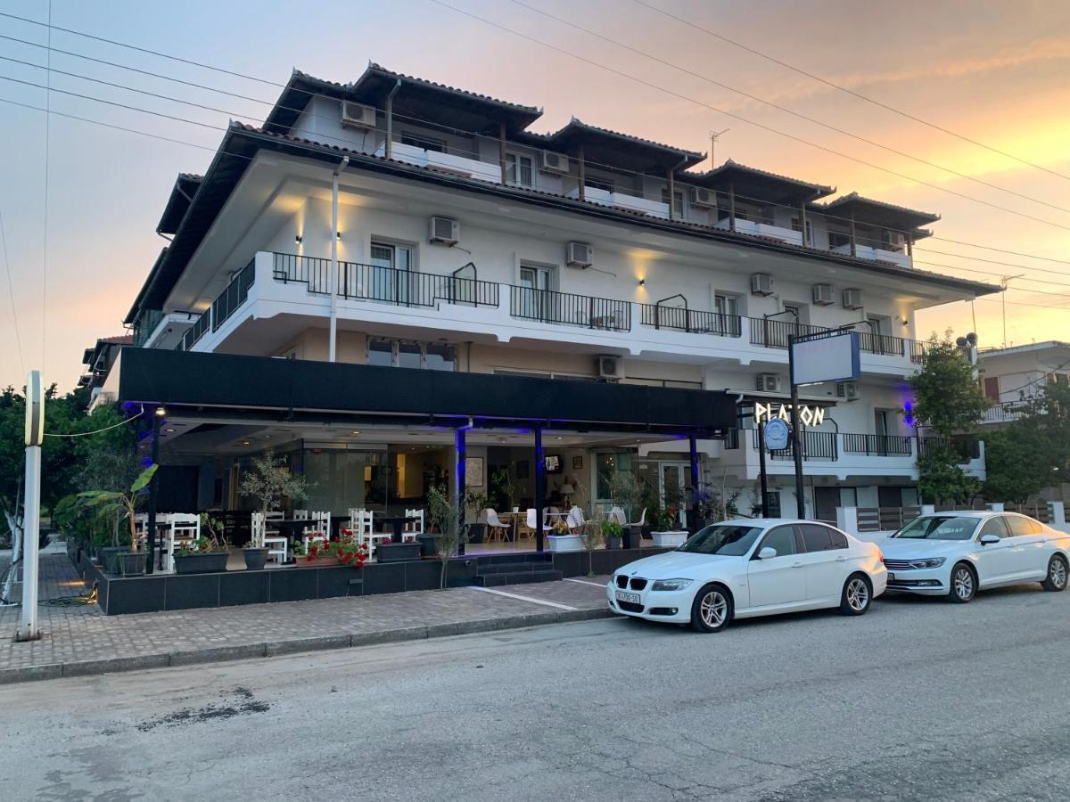 Platon Hotel เนปอรอย ภายนอก รูปภาพ